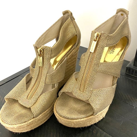 Michael Kors Heels/Wedges - Picture 1 of 3